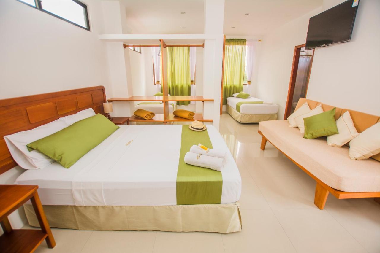 Hostal Suenos Silvestres ปูแอร์โตอาโยรา ภายนอก รูปภาพ